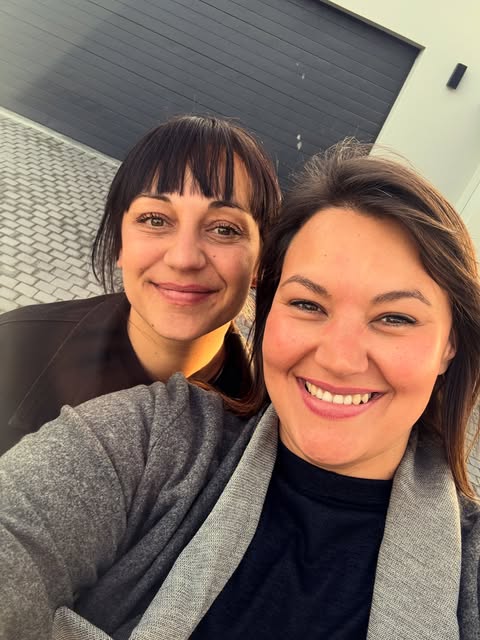 Two members of the Dust Divas team on site in Cape Town